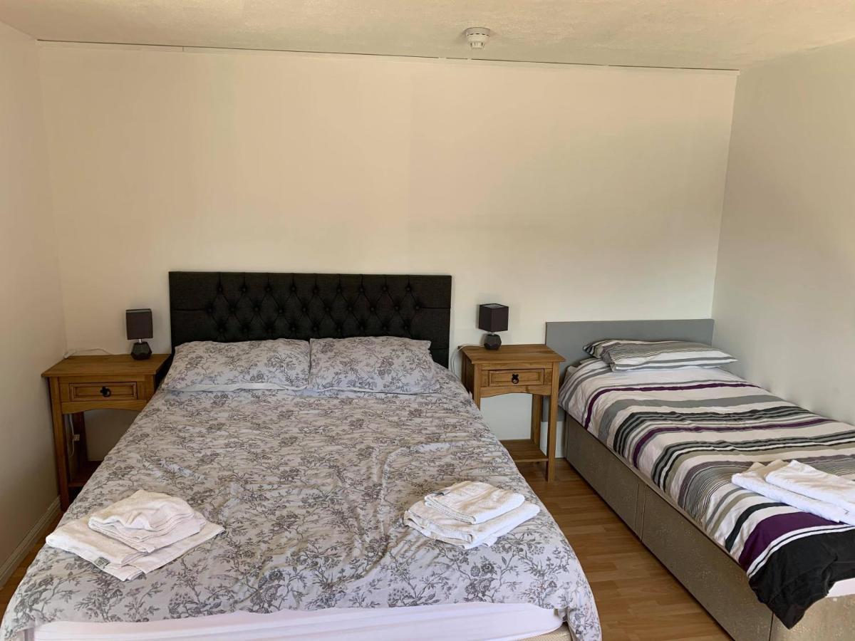 The Carisbrooke Hotel Forres Bagian luar foto